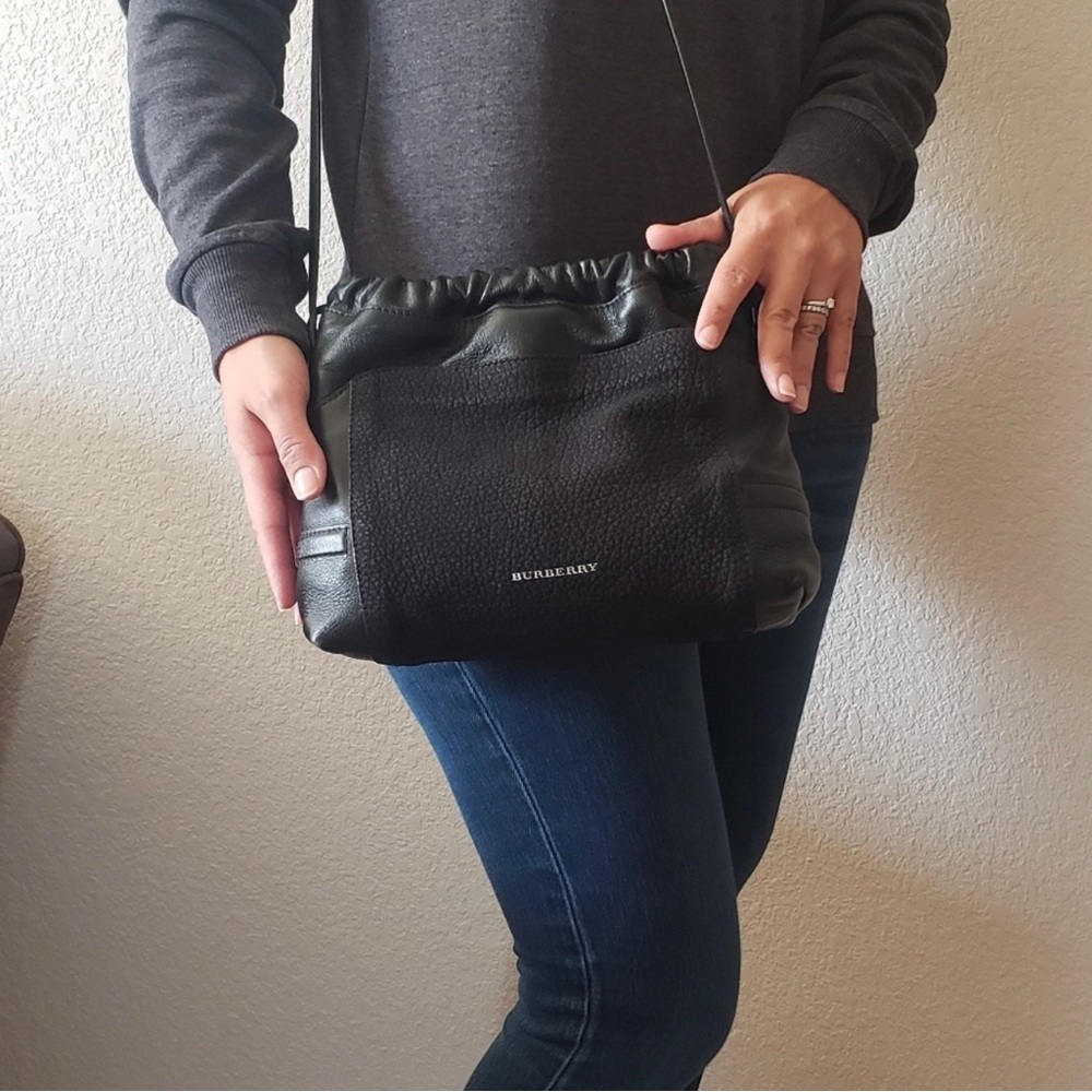 Burberry little crunch crossbody!